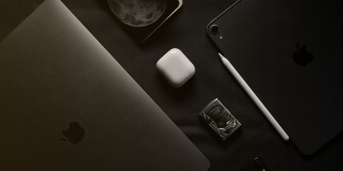 Tech Gifts & Lifestyle