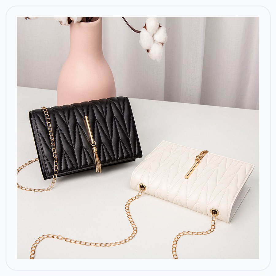 Women's Crossbody Small Square Bag V Pattern Plaid Pillow Bag